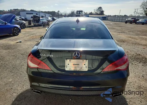 2015 Mercedes-Benz Cla 250 z USA, uszkodzony, nr VIN WDDSJ4EB1FN167377